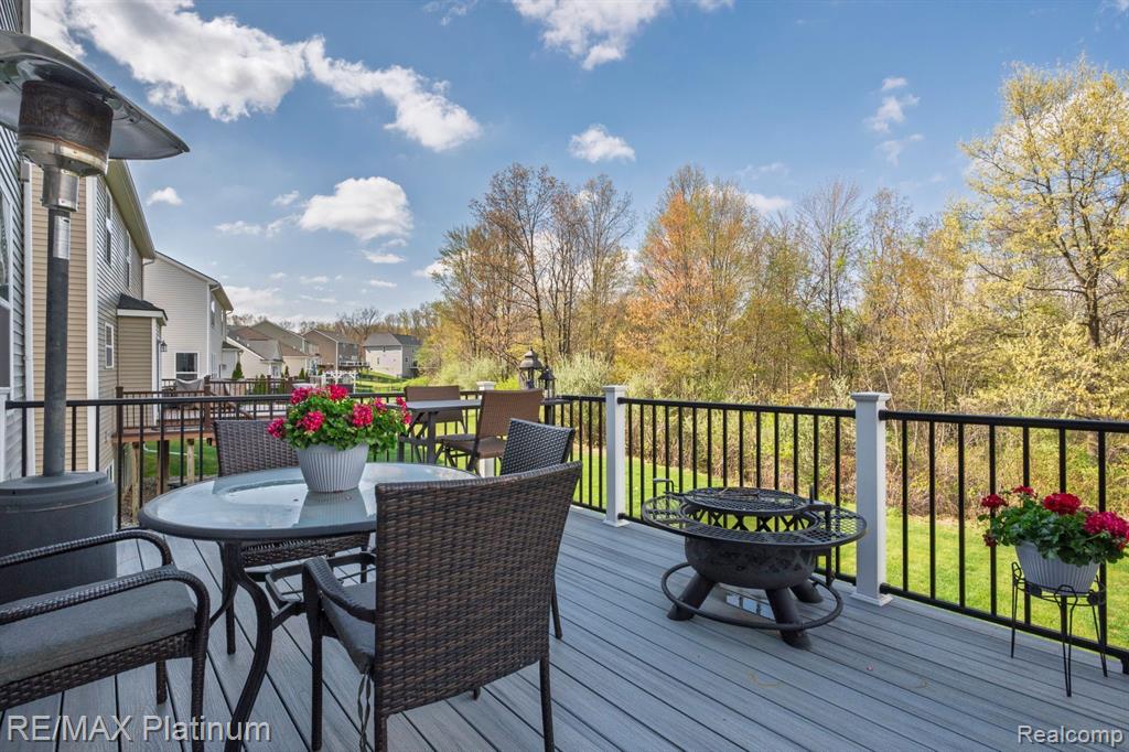1402 SECRETARIAT Way, Howell, MI 48843 — Photo 17