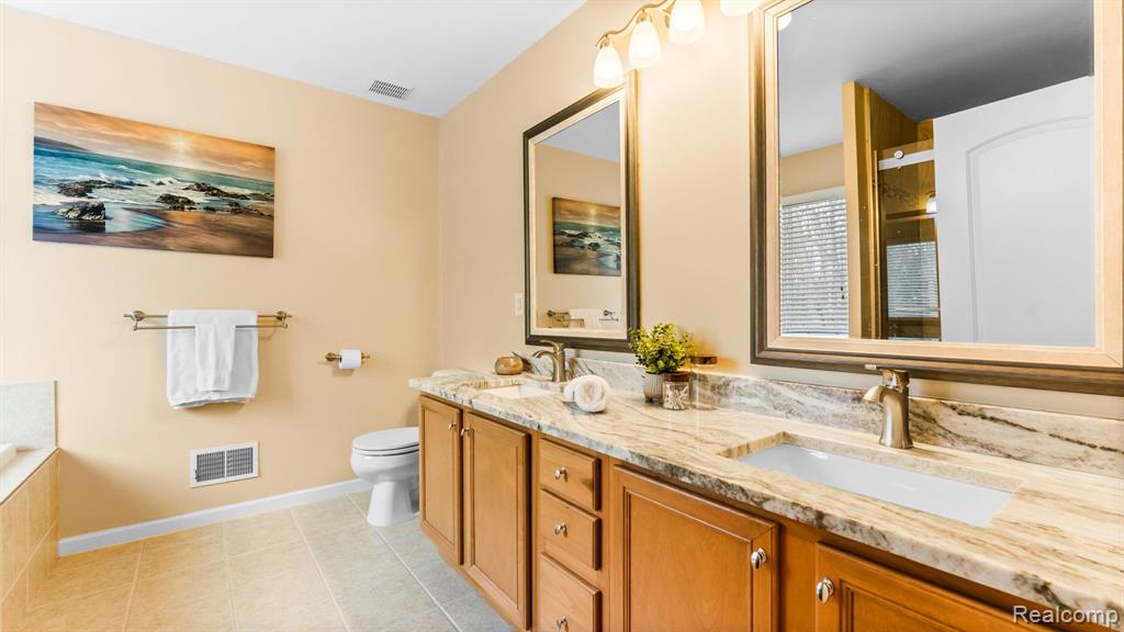 29923 Bradford Drive, New Hudson, MI 48165 — Photo 25