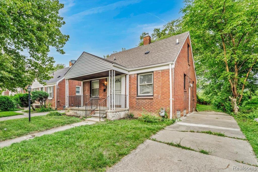9108 CLOVERLAWN Street, Detroit, MI 48204 — Photo 2