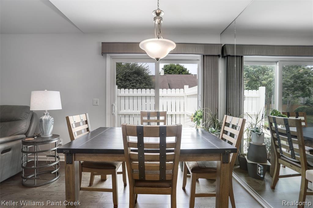 7617 Woodview Drive, 48, Waterford, MI 48327 — Photo 10