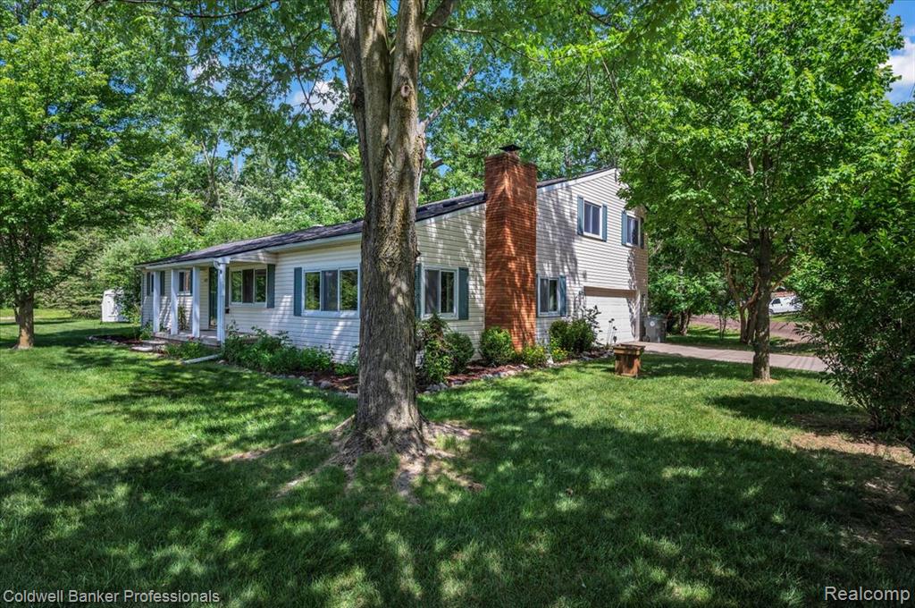 470 Oak Grove Drive, Lake Orion, MI 48362 — Photo 37