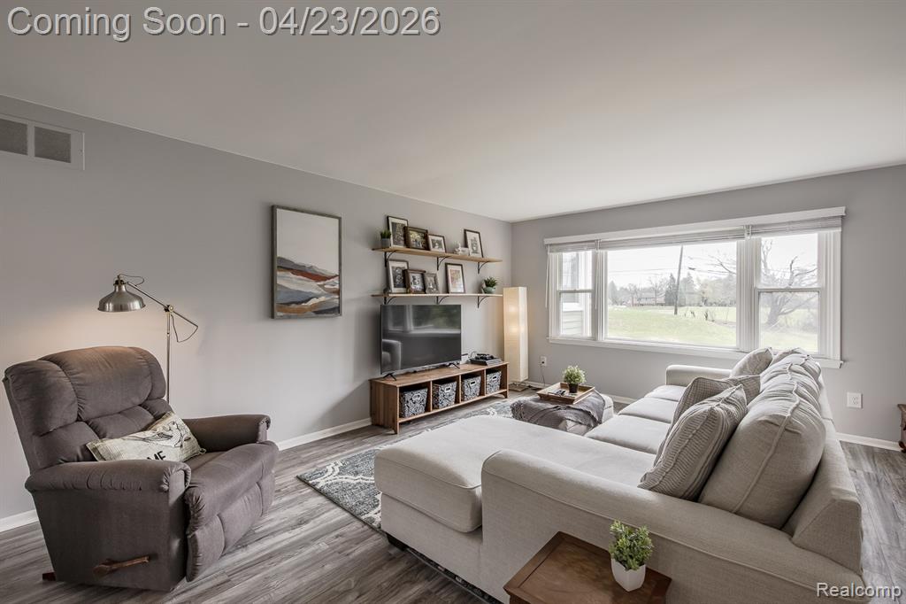 839 Spartan Drive, Rochester Hills, MI 48309 — Photo 8