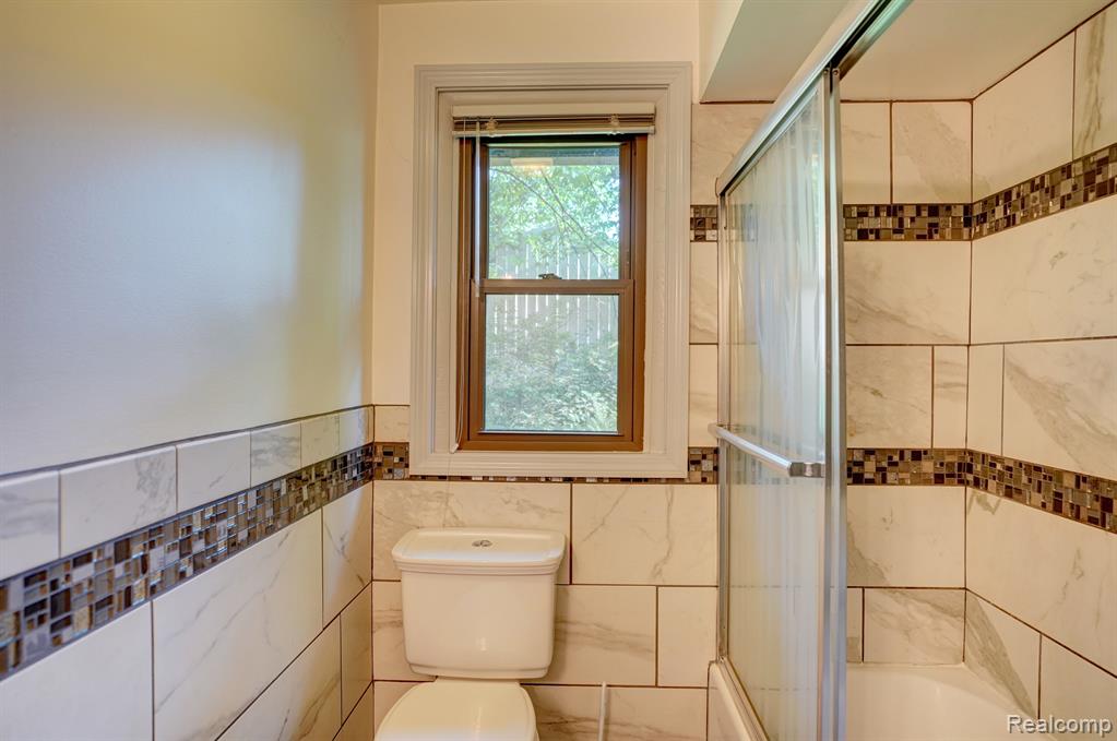 545 BANCROFT Street, Imlay City, MI 48444 — Photo 19