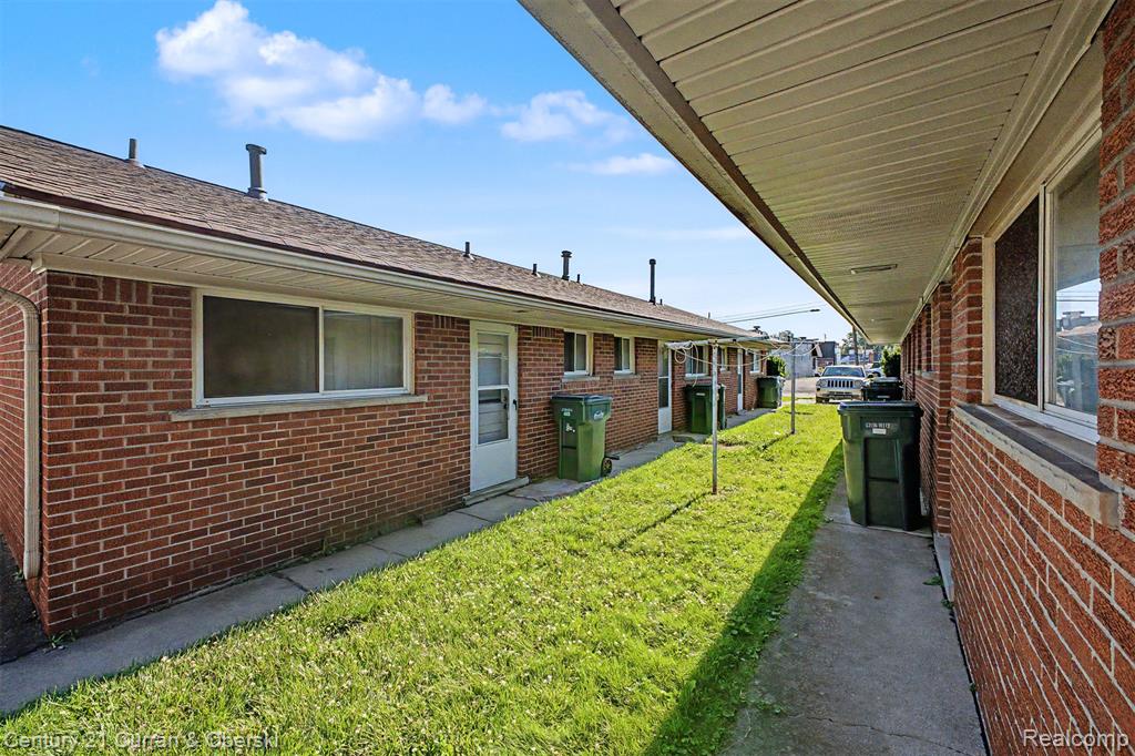 4222 Drouillard Street, Lincoln Park, MI 48146 — Photo 19