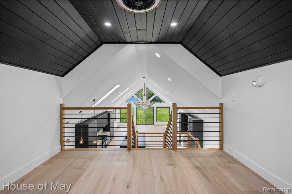 10890 Hillway Drive, White Lake, MI — Photo 32
