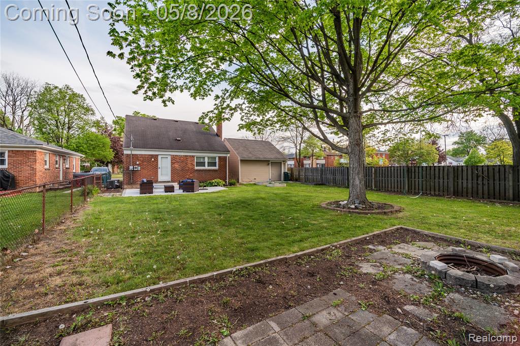 13352 Borgman Avenue, Huntington Woods, MI — Photo 25