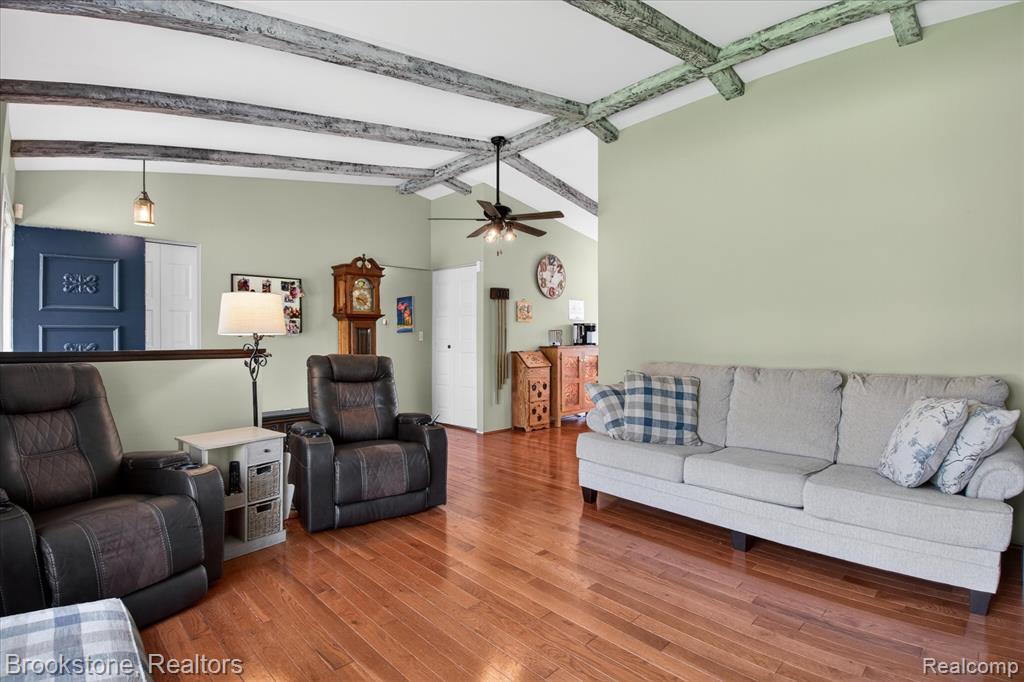 1086 Risecliff Drive, Grand Blanc, MI 48439 — Photo 5