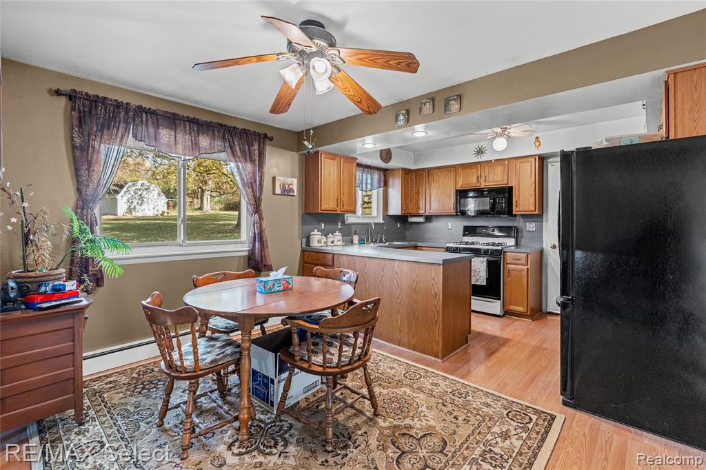 550 W Rose Center Road, Holly, MI 48442 — Photo 11