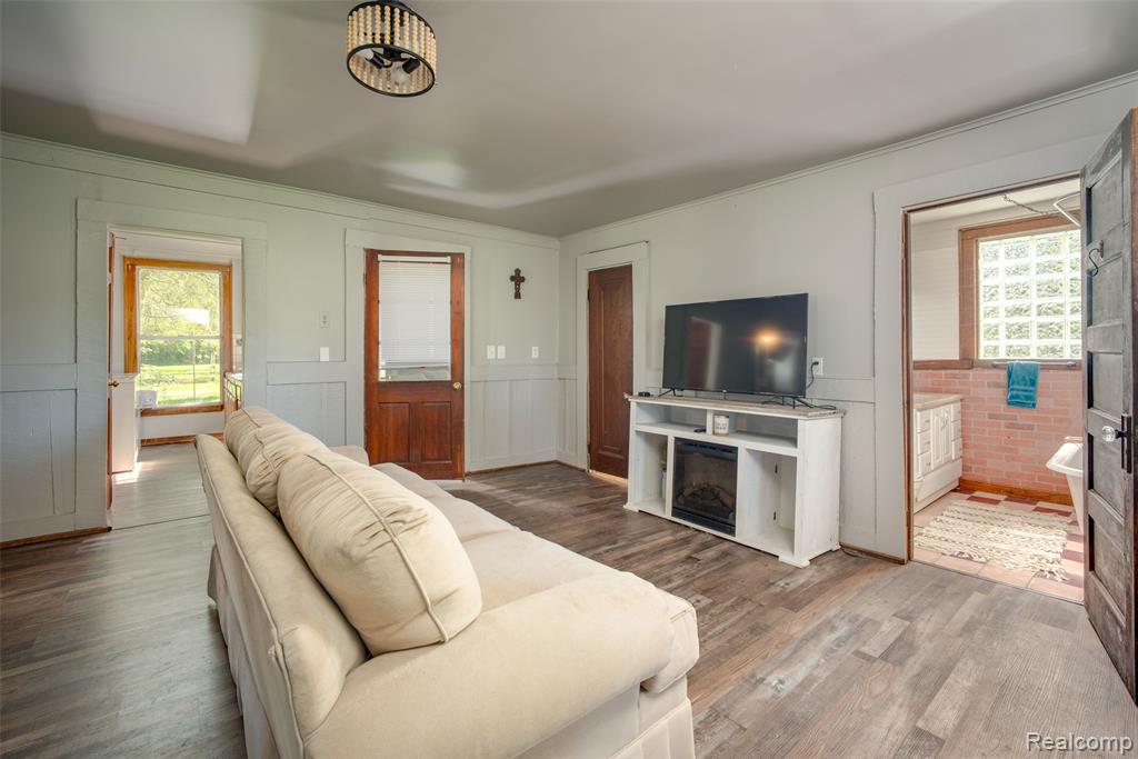 7016 Davison Road, Davison, MI 48423 — Photo 9