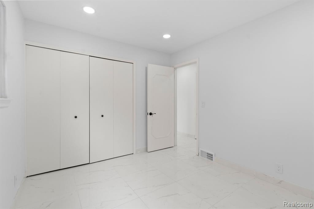 7246 PAYNE Avenue, Dearborn, MI 48126 — Photo 11