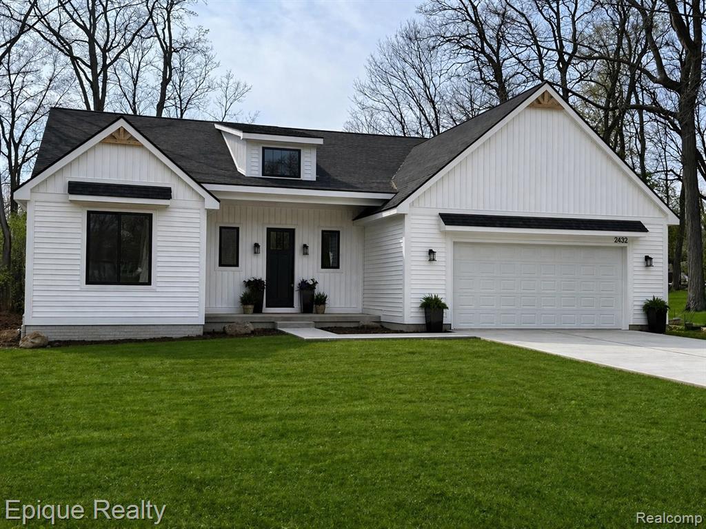 2432 Holland Street, Lake Orion, MI — front exterior