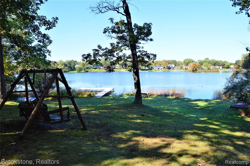 5078 Harbor Oak Drive, 40, Waterford, MI 48329 — Photo 37