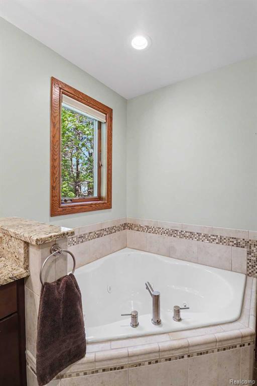 10429 9 Mile Road, Whitmore Lake, MI 48189 — Photo 16