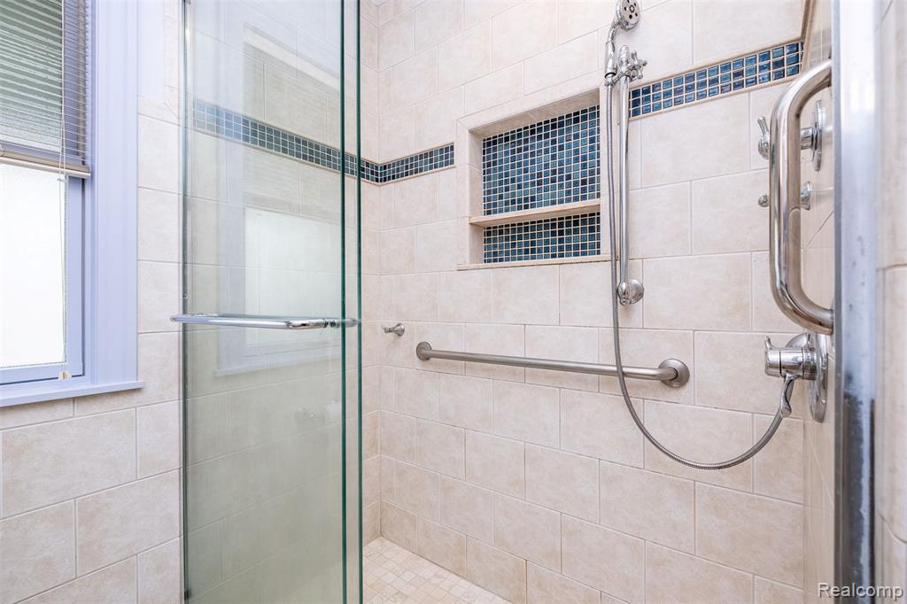1863 Thomas Avenue, Berkley, MI 48072 — Photo 27
