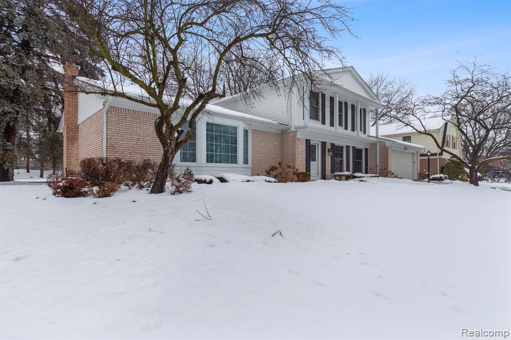 42126 BAINTREE Circle, Northville, MI 48168 — Photo 5