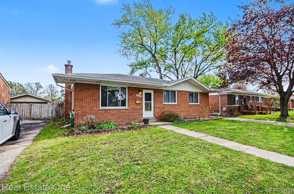4508 Buckingham Drive, Warren, MI 48092 — Photo 13