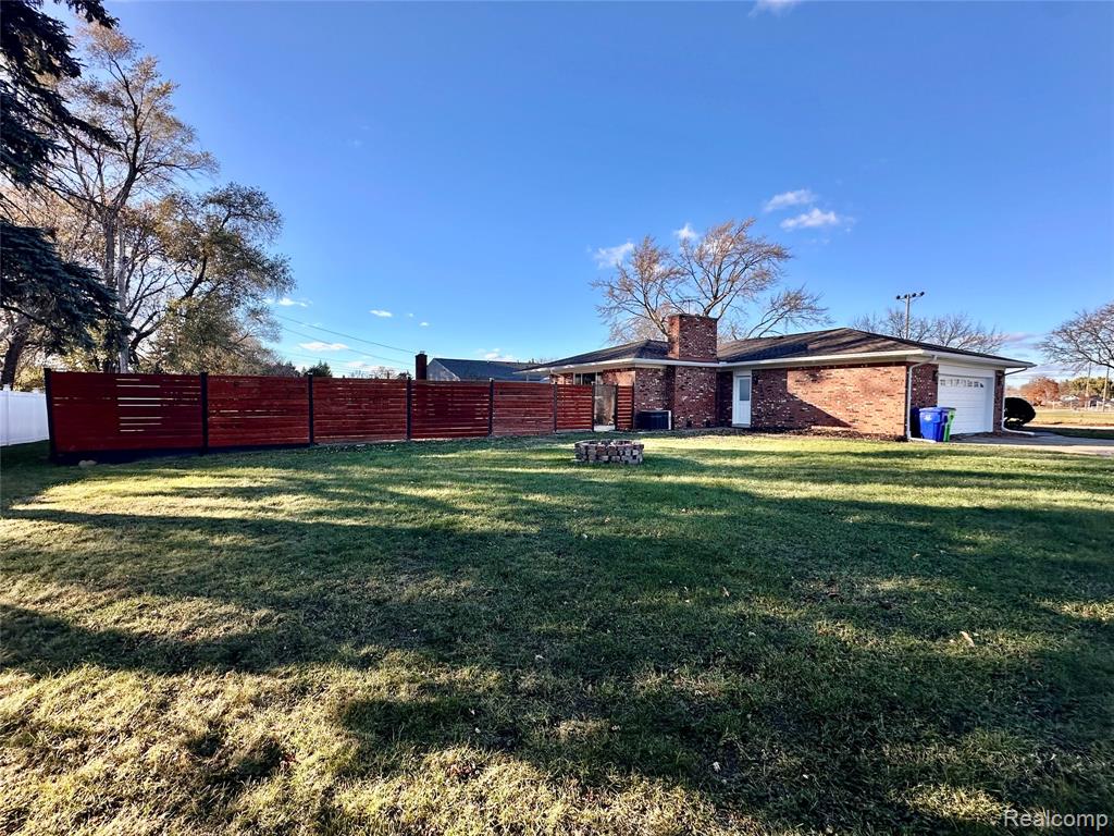 16970 Park Lane, Fraser, MI 48026 — Photo 4