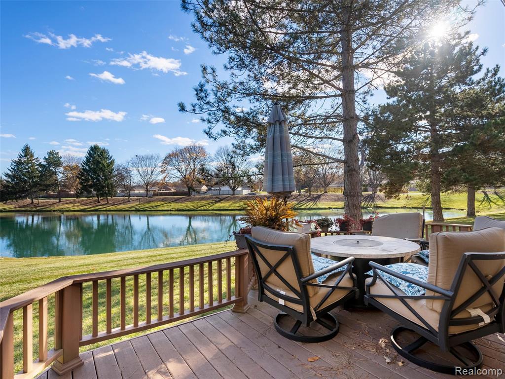 43043 W Kirkwood Drive, Clinton Twp, MI 48038 — Photo 42
