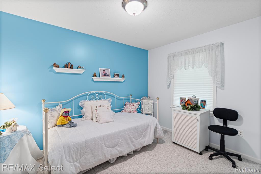 9267 Jill Marie Lane, Swartz Creek, MI 48473 — Photo 11