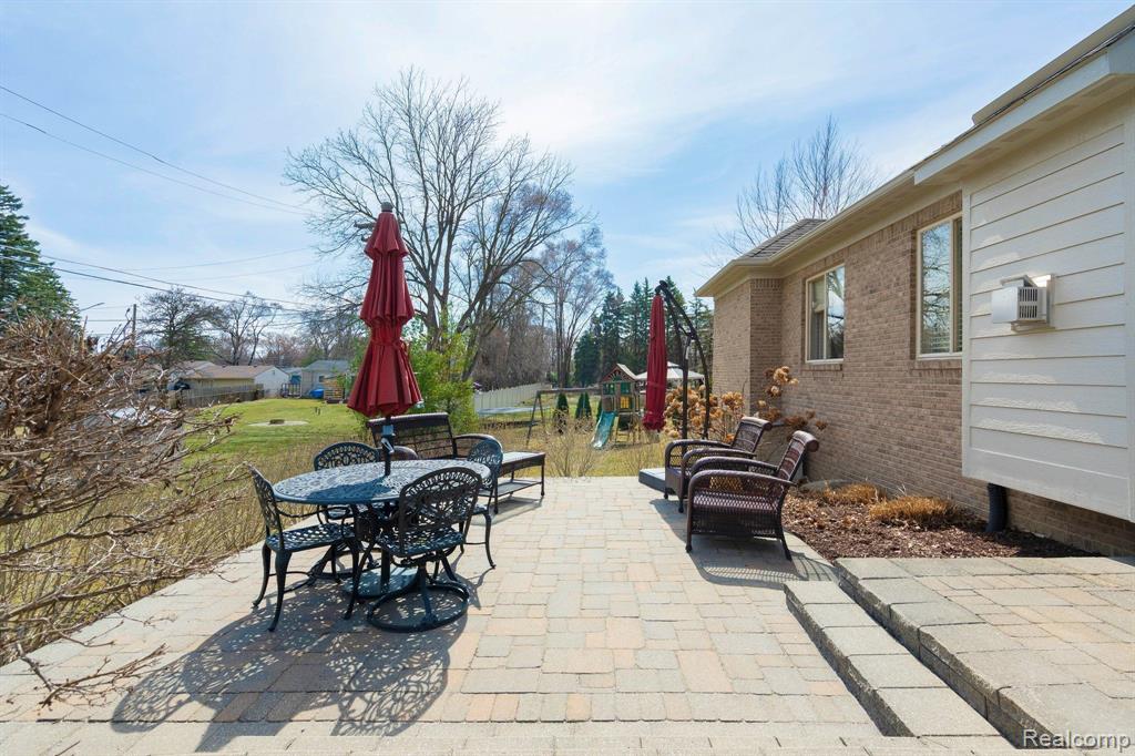 51112 MERRY Lane, Shelby Twp, MI 48316 — Photo 8
