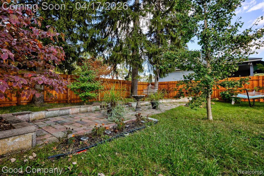 812 E George Avenue, Hazel Park, MI 48030 — Photo 61