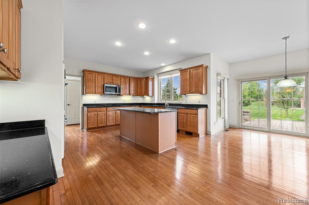 1885 Wyngate Drive, Troy, MI 48098 — Photo 24
