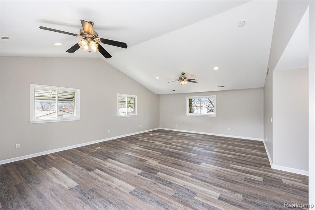 47546 ROLAND Street, Utica, MI 48317 — Photo 16