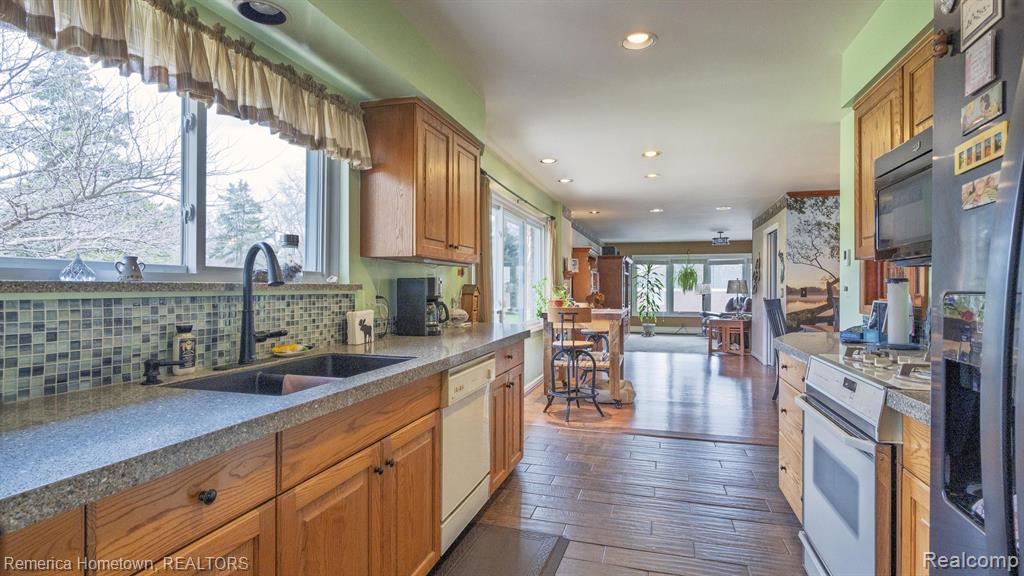 4360 SQUIRREL Road, Bloomfield Hills, MI 48304 — Photo 15