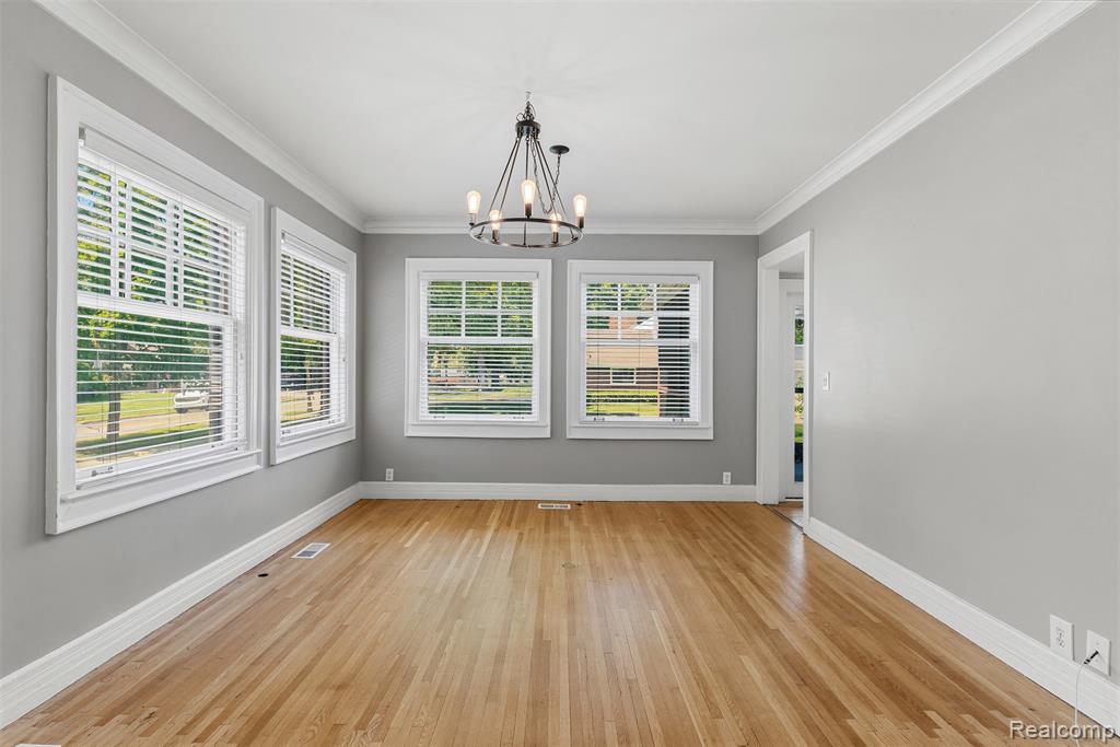 806 W Oliver Street, Owosso, MI 48867 — Photo 15