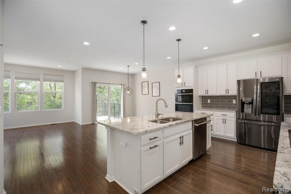 43583 Chancellor Lane, Novi, MI — Photo 11