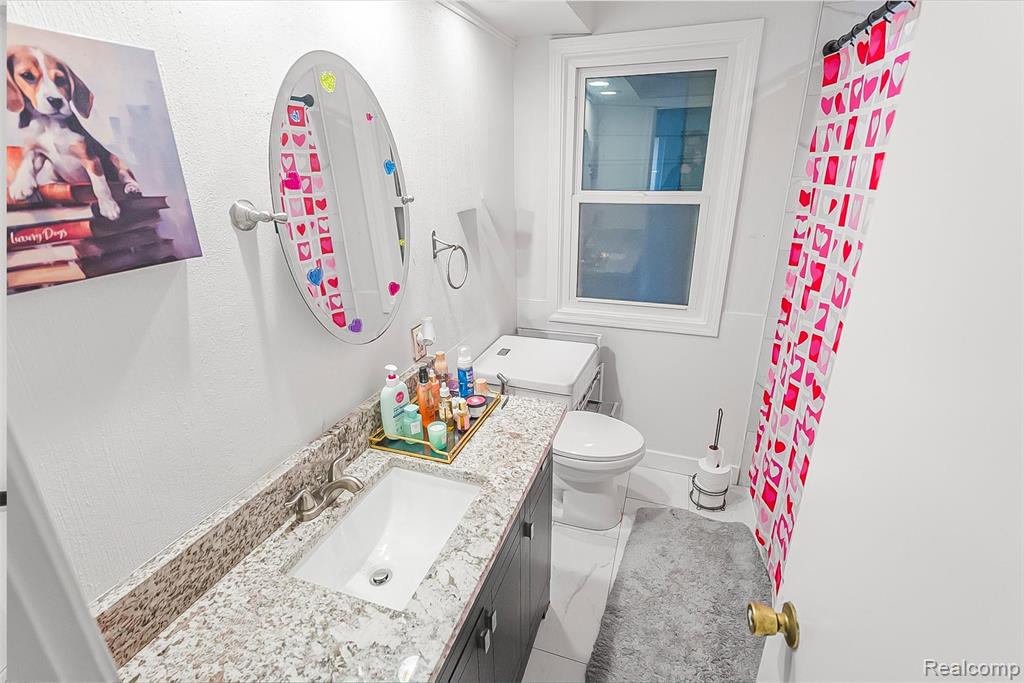 5336 Mansfield Avenue, Sterling Heights, MI 48310 — Photo 12