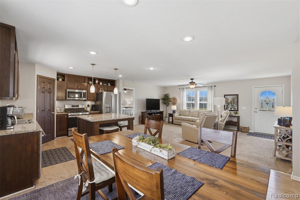 11112 Hickory Tree Court, South Lyon, MI 48178 — Photo 8