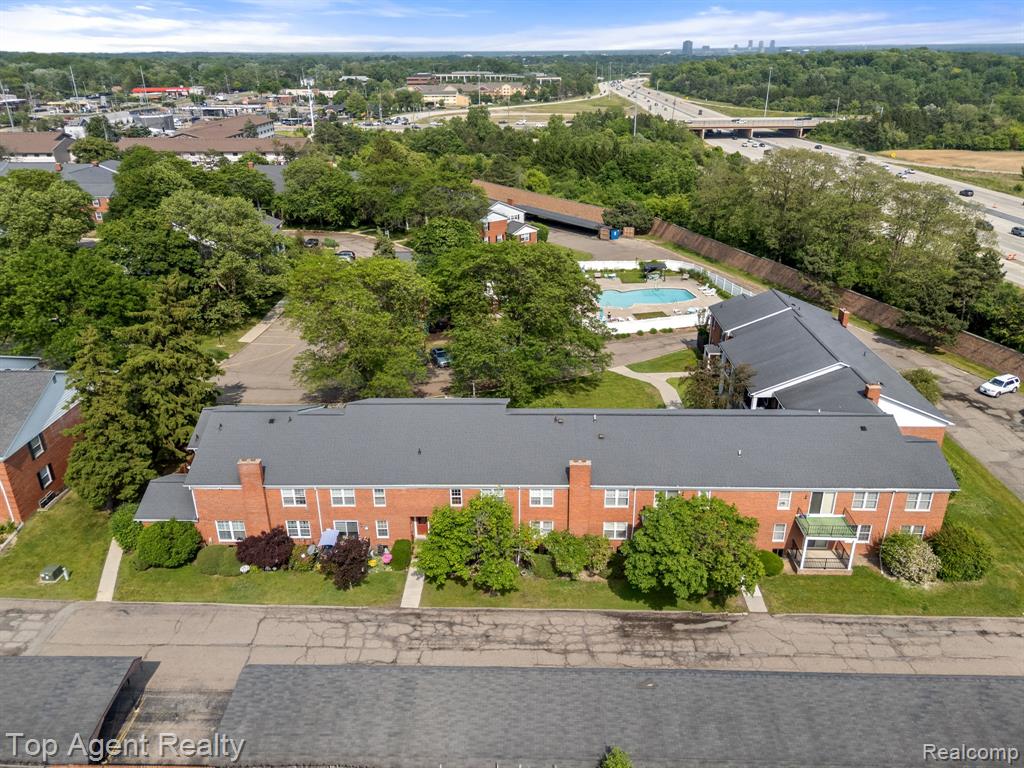 27557 W Echo Valley, 153, Farmington Hills, MI 48334 — Photo 41