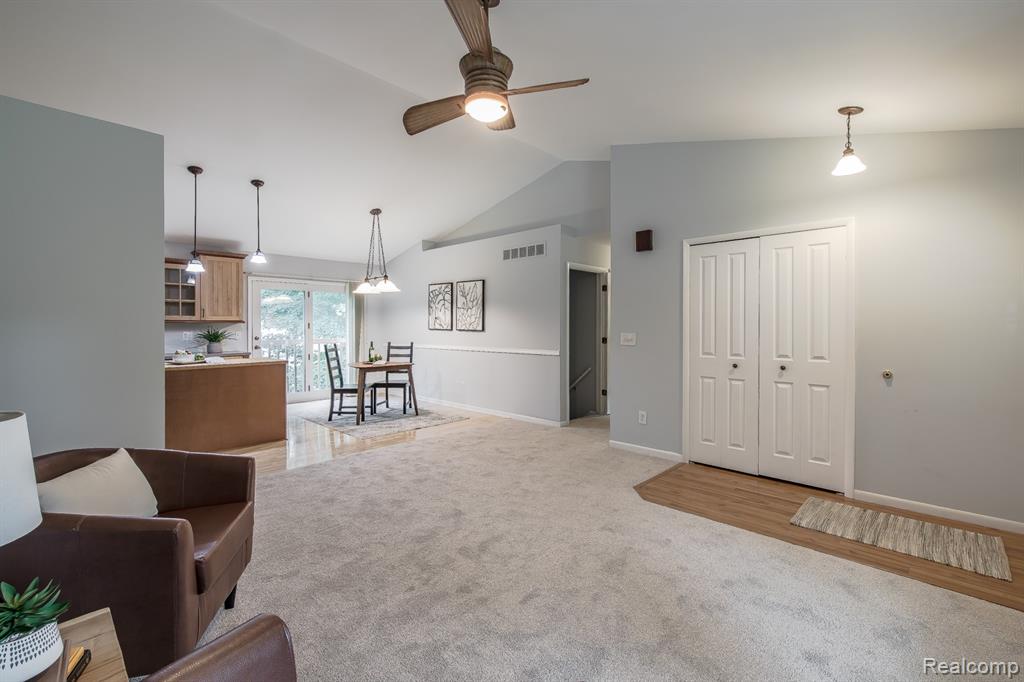 948 McClellan Street, Lake Orion, MI 48362 — Photo 7