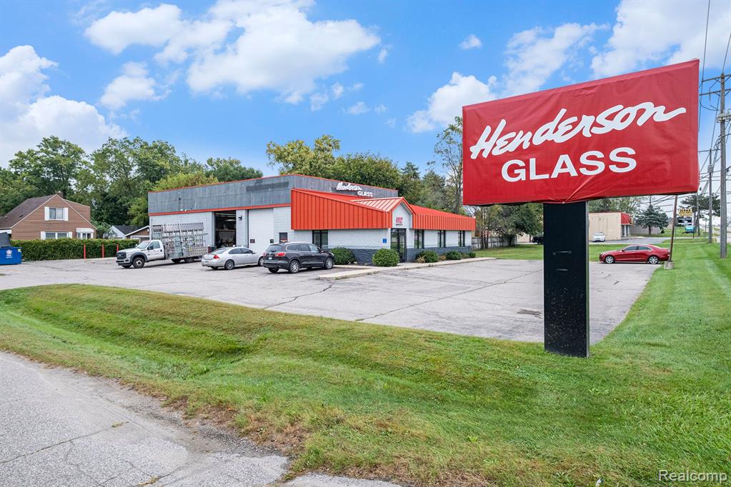 4112 CORUNNA Road, Flint, MI 48532 — Photo 18