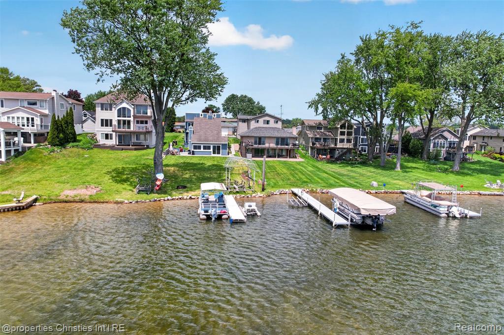 10219 Lakeside Drive, White Lake, MI — Photo 9