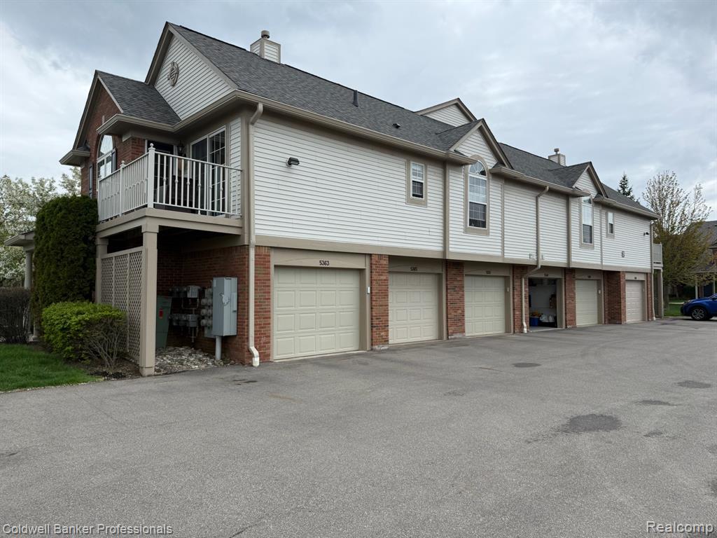 5349 Brookemonte Circle, Rochester, MI 48306 — Photo 41