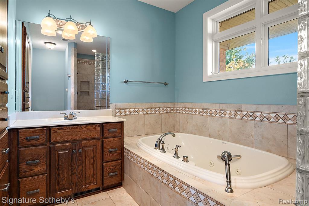 8650 Stone Road, Maybee, MI — Photo 15