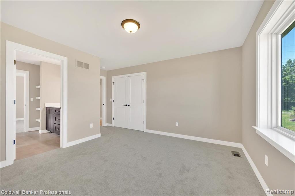 622 Westlake Avenue, Oxford, MI 48371 — Photo 42