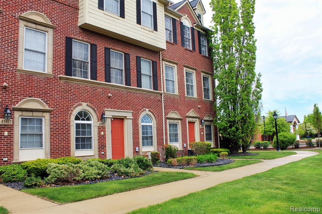 45411 N Stonewood Road, Canton, MI 48187 — Photo 2