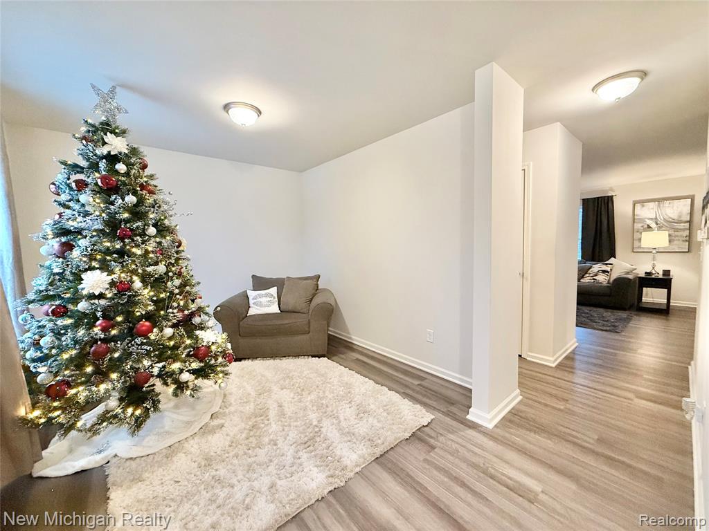 6079 Regency Drive, Burton, MI 48519 — Photo 5