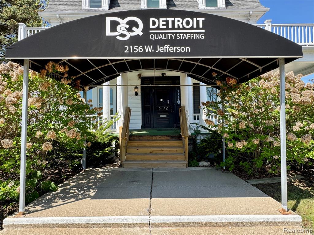 2156 W JEFFERSON Avenue, Trenton, MI, 48183
