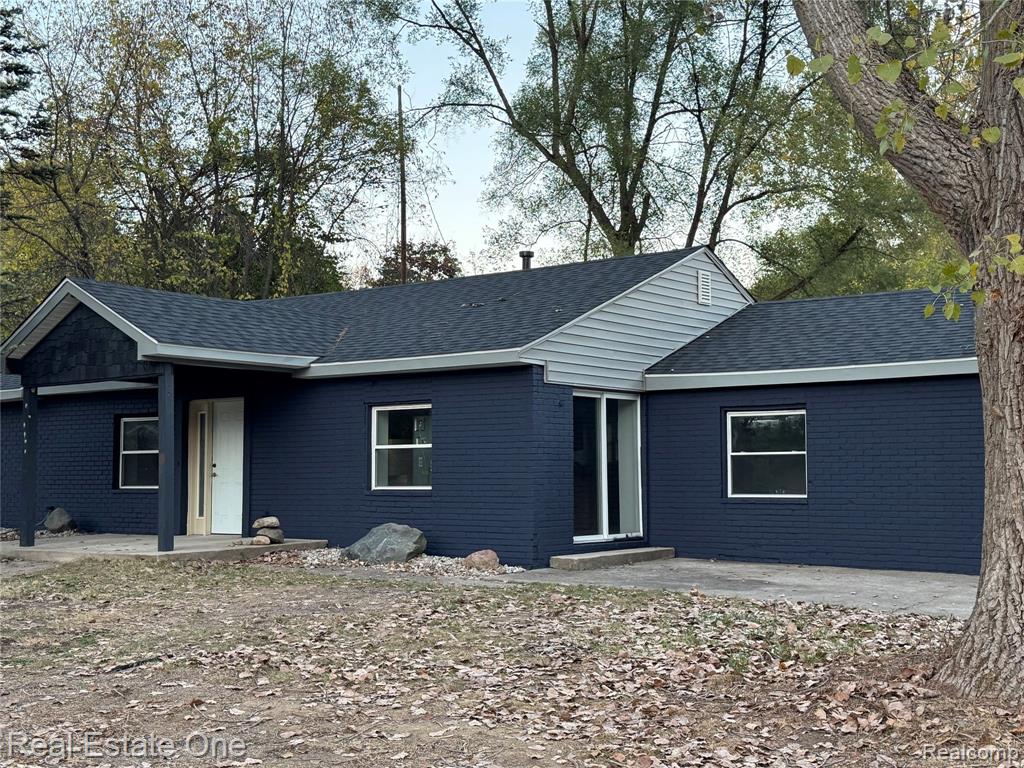 7889 Chilson Road, Pinckney, MI 48169 — front exterior