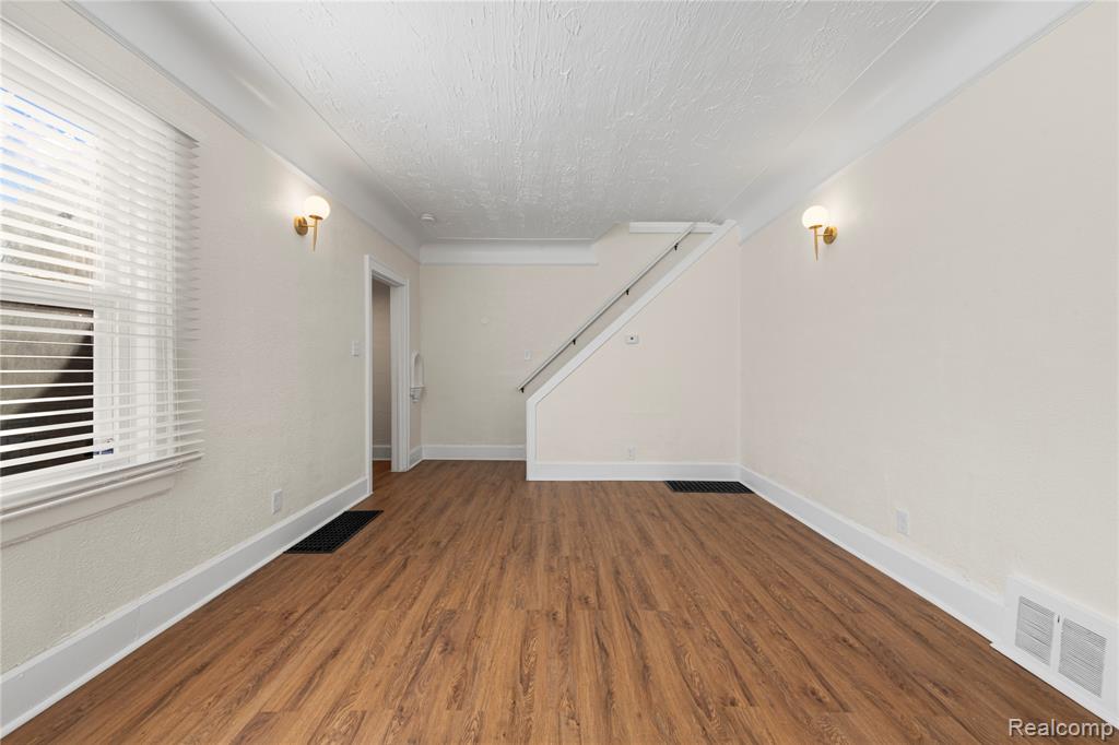 15887 Robson Street, Detroit, MI 48227 — Photo 7