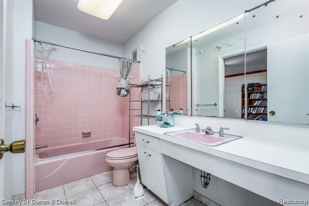 464 S ALMONT Avenue, Imlay City, MI 48444 — Photo 16