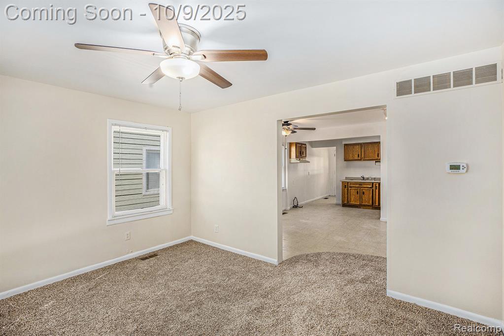 71 E Hudson Avenue, Madison Heights, MI 48071 — Photo 6