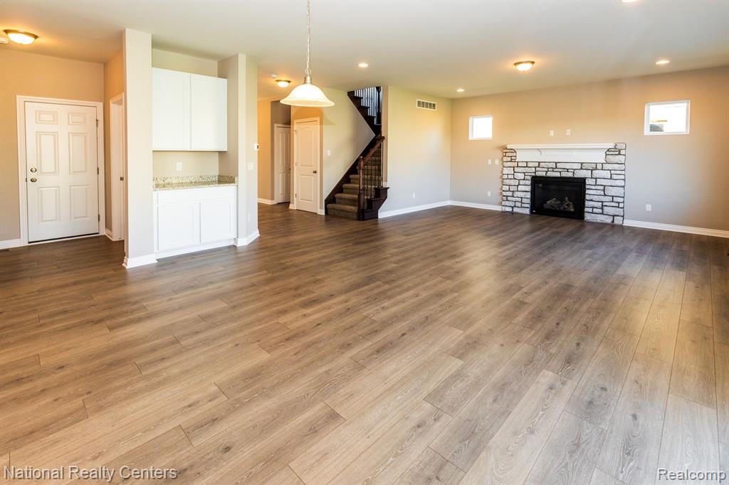 53188 Woodland Meadows Drive, Chesterfield, MI 48047 — Photo 12