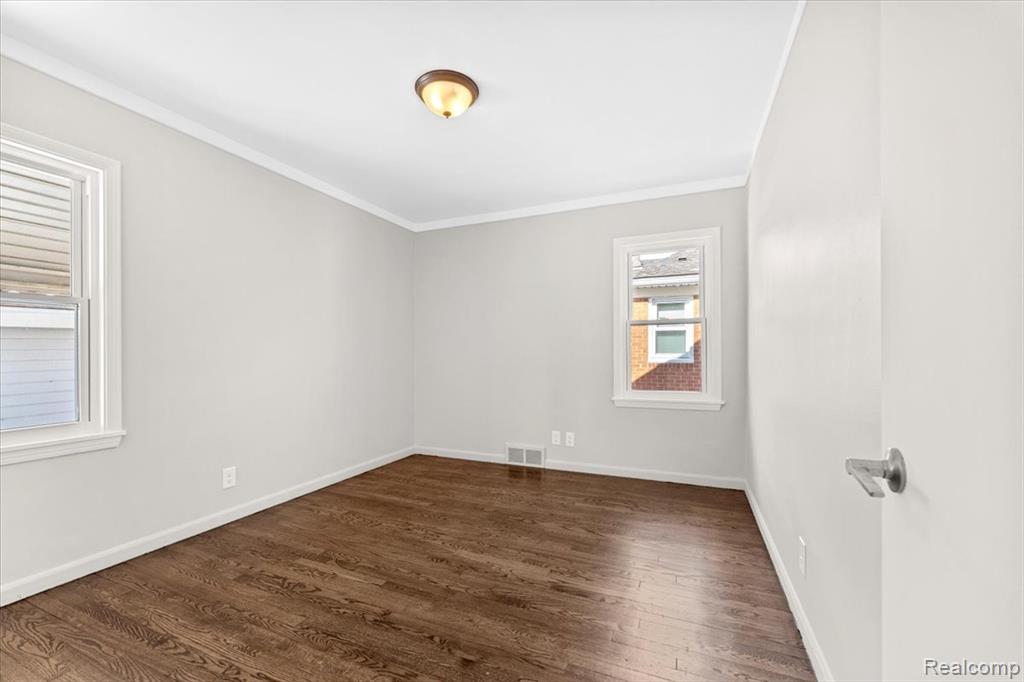 6740 Larme Avenue, Allen Park, MI 48101 — Photo 11