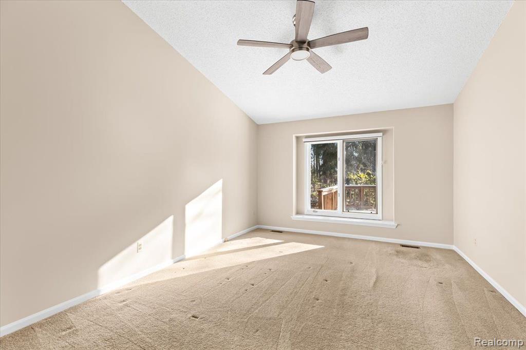 22245 RIVER RIDGE Trail, Farmington Hills, MI 48335 — Photo 19