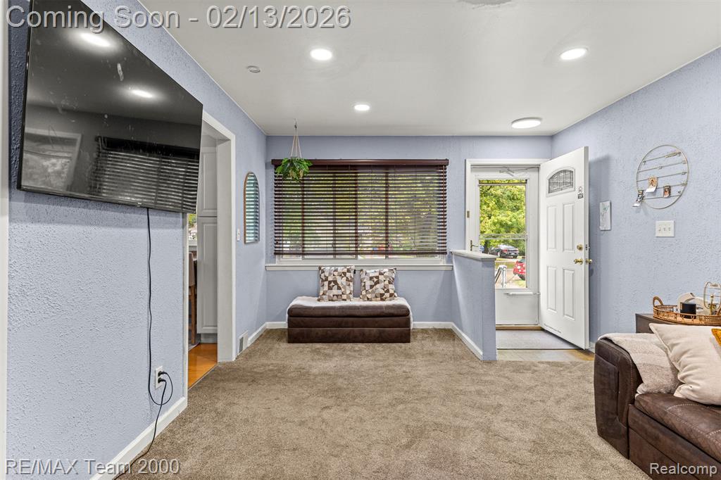 4940 Mayfair Street, Dearborn Heights, MI 48125 — Photo 4
